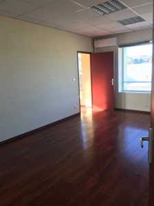Dpt Dordogne (24), à louer PÉRIGUEUX Quartier des affaires 190 m² Bureaux, salle de réunion, parking  