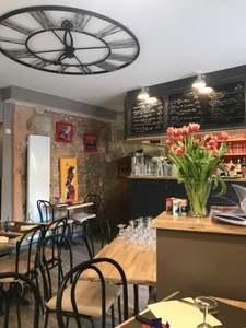 Dpt Dordogne (24), à vendre PÉRIGUEUX Restaurant Emplacement N°1