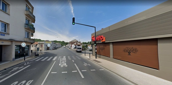 PERIGUEUX  Local de 320 m² -  Quartier des affaires