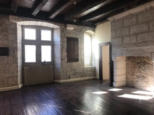 Dpt Dordogne (24), à vendre PERIGUEUX immeuble de 340 m²