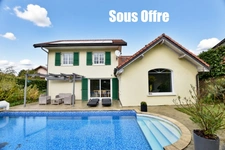 74930 - PER JUSSY - Maison 6 pièces 172 m² - Au calme - Piscine - 