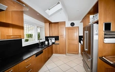 LOISIN - 74140 - Maison 8 pièces 286 m²- Terrain 1865 m² - Piscine et cuisine d'été 