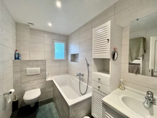 74930 - PER JUSSY - Maison 6 pièces 172 m² - Au calme - Piscine - 