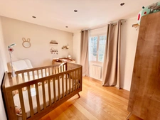 74930 - PER JUSSY - Maison 6 pièces 172 m² - Au calme - Piscine - 