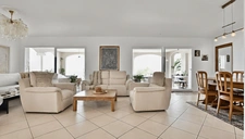 LOISIN - 74140 - Maison 8 pièces 286 m²- Terrain 1865 m² - Piscine et cuisine d'été 