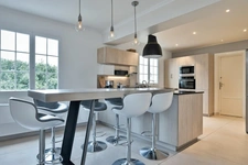 74930 - PER JUSSY - Maison 6 pièces 172 m² - Au calme - Piscine - 