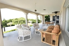 LOISIN - 74140 - Maison 8 pièces 286 m²- Terrain 1865 m² - Piscine et cuisine d'été 