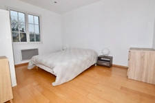 74930 - PER JUSSY - Maison 6 pièces 172 m² - Au calme - Piscine - 