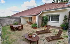 74100 - VETRAZ MONTHOUX - Appartement 47 m² en Rez de jardin - Garage - 