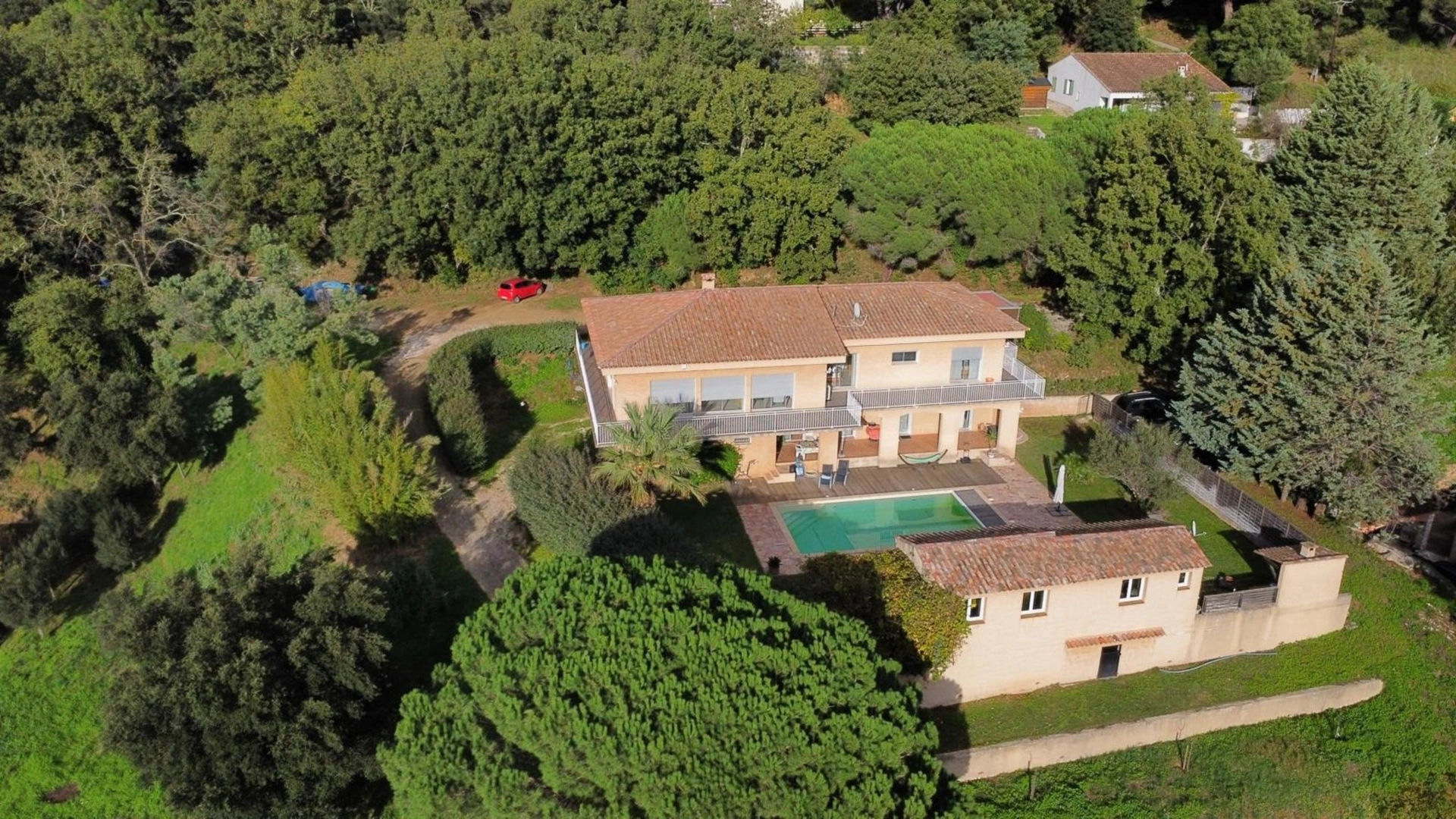 Maison 9 pièces 205 m² · à Collobrieres · 205 m² · 998 000 €