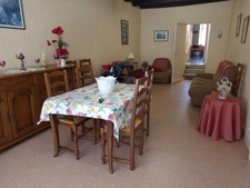 Maison de Ville - 106m² - 6 pièces  - MONTMORILLON - 86500