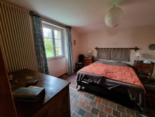 MAISON de CARACTERE  - 274m² - 5 Chambres  - SILLARS - 86320