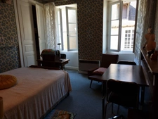 Maison de Ville - 106m² - 6 pièces  - MONTMORILLON - 86500