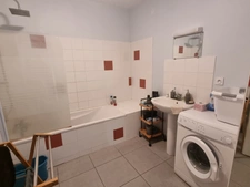 PLAIN-PIED - 2 Chambres -  VERRIERES - 86410