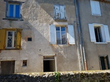 Maison de Ville - 106m² - 6 pièces  - MONTMORILLON - 86500