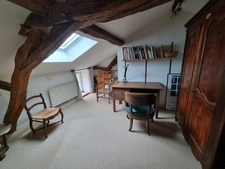 MAISON de CARACTERE  - 274m² - 5 Chambres  - SILLARS - 86320