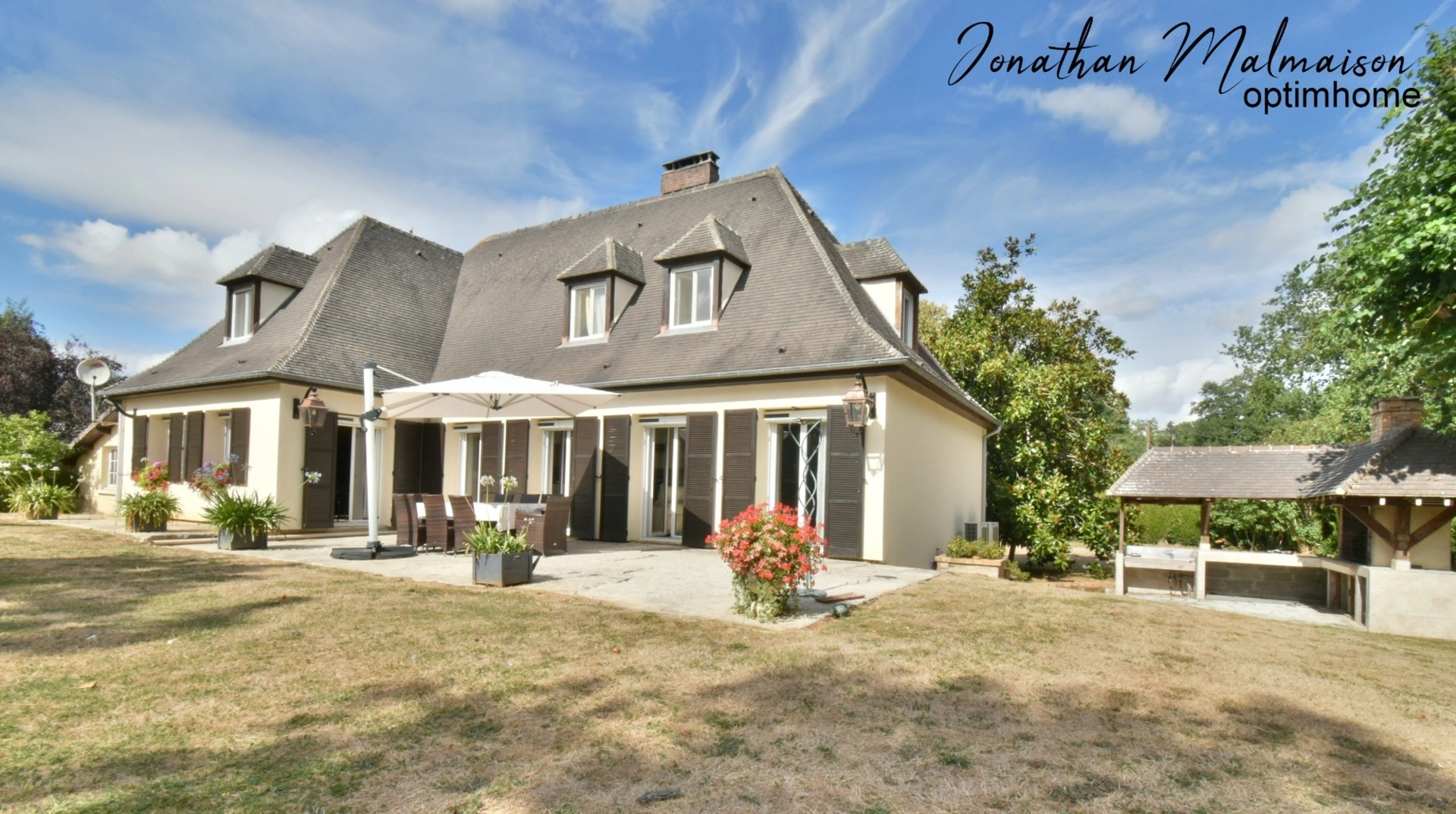 Maison 8 pièces 190 m² · à Conches en Ouche · 190 m² · 355 000 €
