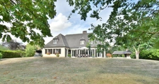 Proche de Conches-en-Ouche – Élégante maison traditionnelle aux beaux volumes, jusqu’à 6 chambres