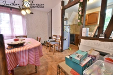🏡 Maison de ville 3 niveaux –  1 chambres – Breteuil centre