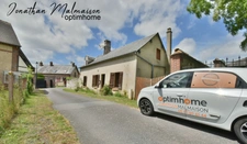 GROS POTENTIEL POUR CETTE MAISON À RÉNOVER