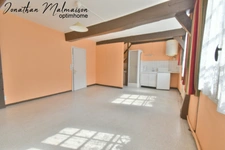 Maison de Ville Spacieuse avec Studios Indépendants