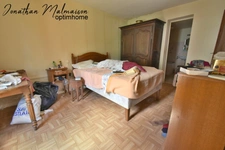 GROS POTENTIEL POUR CETTE MAISON À RÉNOVER