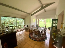 Maison Landaise de 280M2 avec piscine et grand terrain divisible boisé de chênes à SAINT PIERRE DU MONT (40)