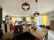 Grande maison de 6 pièces dans quartier prisé à RION DES LANDES (40)