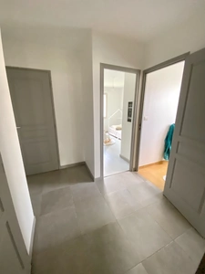 Maison pleine de charme de 5 pièces (DPE C/A) en excellent état avec grand terrain Proche de VILLENEUVE DE MARSAN (40) à SAINT GEIN