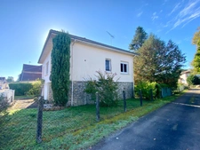 Maison T4 avec studio indépendant et sous-sol à LUXEY (40)