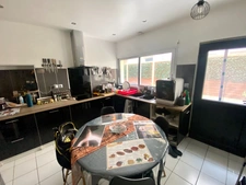 2 Appartements duplex T3 de 71M2 et 55M2 totalement rénovés (dont un avec terrasse) à vendre centre historique de SAINT SEVER (40)