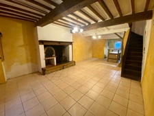 Maison atypique avec excellent rendement locatif de 3 pièces de 91M2 habitable Proche de NOGARO (32) à PANJAS