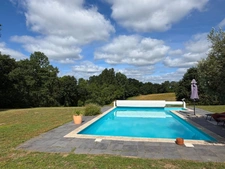Magnifique maison contemporaine atypique avec piscine sécurisée et grand terrain avec vue panoramique à BROCAS (40)