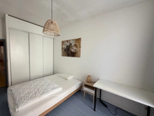APPARTEMENT T3 (DPE B/A) AVEC TERRASSE - BORDEAUX QUARTIER ST PIERRE/CAMILLE JULLIAN - IMMEUBLE EN PIERRE RÉNOVÉ.