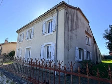 Maison 6 pièces (194M2 habitable) avec terrain divisible et garage aménageable dans la centre de GABARRET (40)