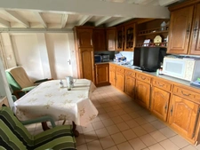 Maison ancienne T4 avec studio indépendant (153M2 au total) sur grand terrain proche de MONT DE MARSAN à BENQUET 40280