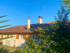 Maison ancienne T4 avec studio indépendant (153M2 au total) sur grand terrain proche de MONT DE MARSAN à BENQUET 40280