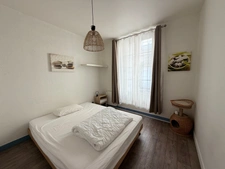 APPARTEMENT T3 (DPE B/A) AVEC TERRASSE - BORDEAUX QUARTIER ST PIERRE/CAMILLE JULLIAN - IMMEUBLE EN PIERRE RÉNOVÉ.
