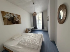 APPARTEMENT T3 (DPE B/A) AVEC TERRASSE - BORDEAUX QUARTIER ST PIERRE/CAMILLE JULLIAN - IMMEUBLE EN PIERRE RÉNOVÉ.