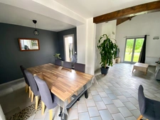 Maison pleine de charme de 5 pièces (DPE C/A) en excellent état avec grand terrain Proche de VILLENEUVE DE MARSAN (40) à SAINT GEIN