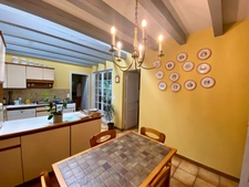 Maison Landaise de 280M2 avec piscine et grand terrain divisible boisé de chênes à SAINT PIERRE DU MONT (40)