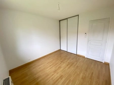 Maison 4 pièces en excellent état à MONT DE MARSAN (40) - quartier prisé - garage, carport et terrasse sur terrain 577M2