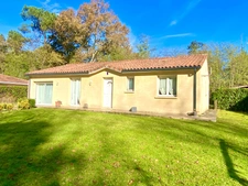 Maison contemporaine de 5 pièces avec piscine et garage dans quartier prisé à BRETAGNE DE MARSAN (40)