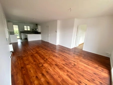 Maison 4 pièces en excellent état à MONT DE MARSAN (40) - quartier prisé - garage, carport et terrasse sur terrain 577M2