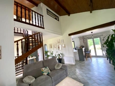 Maison pleine de charme de 5 pièces (DPE C/A) en excellent état avec grand terrain Proche de VILLENEUVE DE MARSAN (40) à SAINT GEIN