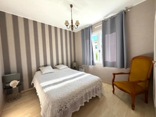 Maison de plain pied de 5 pièces de 136M2 (idéal activité professionnelle) proche des commodités MONT DE MARSAN (40)