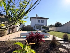 Maison Art Déco (DPE C) avec piscine chauffée dans quartier prisé de MONT DE MARSAN (40)
