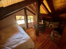 MAISON A COLOMBAGES RENOVEE AVEC GITE INDEPENDANT SUR 2700 M2 DE TERRAIN A LACQUY.