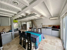 MAGNIFIQUE FERMETTE RENOVEE AVEC PISCINE ET DEPENDANCES SUR TERRAIN DE 5000 M2 A YGOS