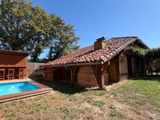 Authentique maison Landaise totalement rénovée pleine de charme avec mini piscine à BASCONS (40)